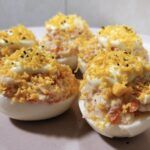 Huevos Rellenos de Salmón