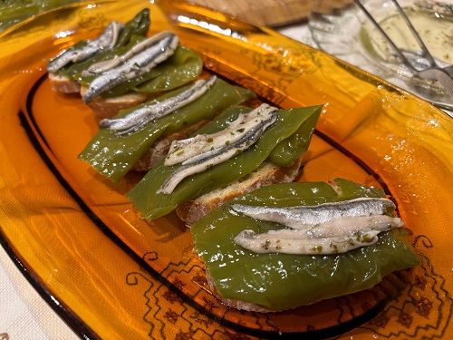 Canapés de Pimientos y Boquerones